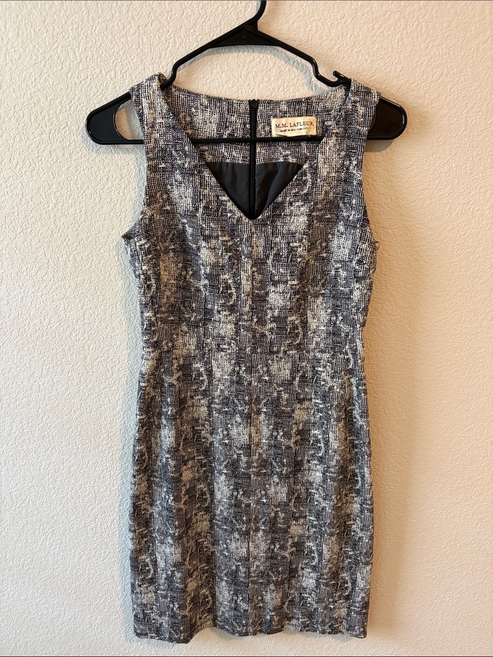 MM Lafleur Black and Gray Textured V-Neck Sheath Dress